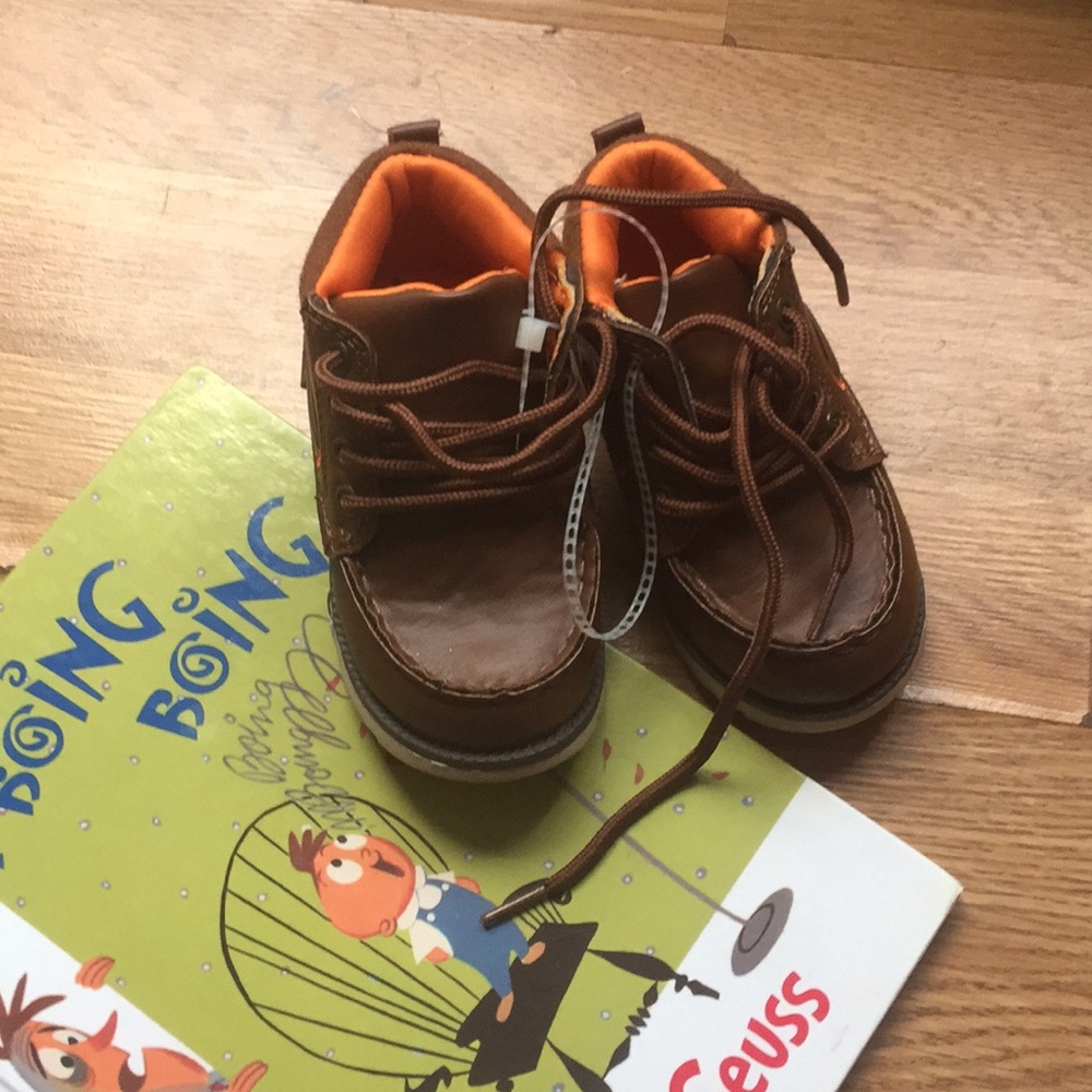 New OshKosh B’Gosh Ankle Boots
